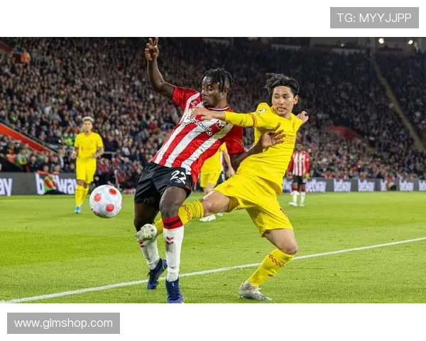 哈什米内贾德破门 拖拉机胜加拉法